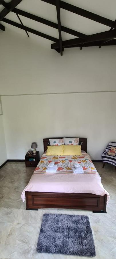 Ja-Elas French Touch Bed and Breakfast Esterno foto