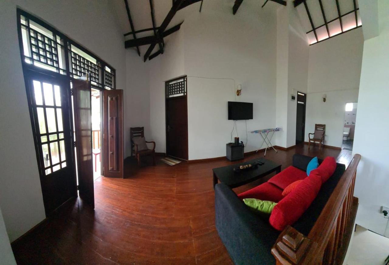 Ja-Elas French Touch Bed and Breakfast Esterno foto