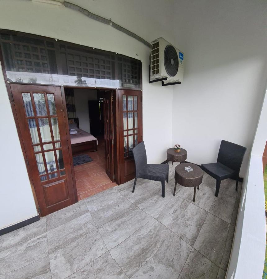 Ja-Elas French Touch Bed and Breakfast Esterno foto